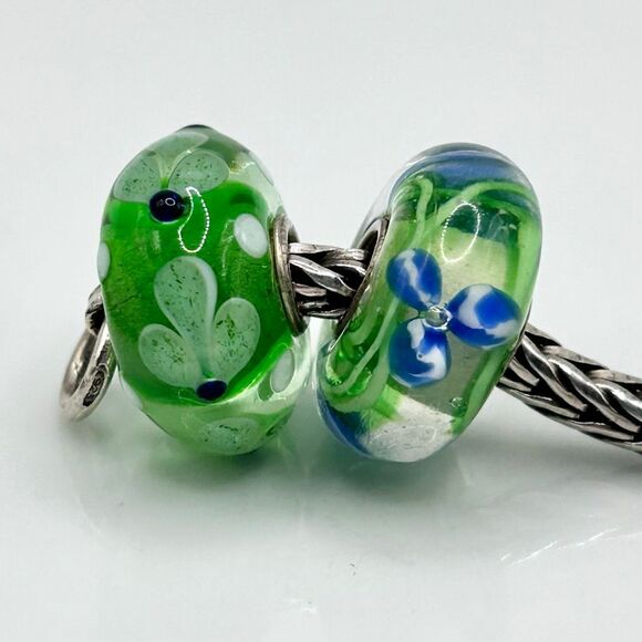 TROLLBEADS Set of 2, Blue & Green Theme Flowers & Ferns LAA 925S NEW Condition - Picture 2 of 8